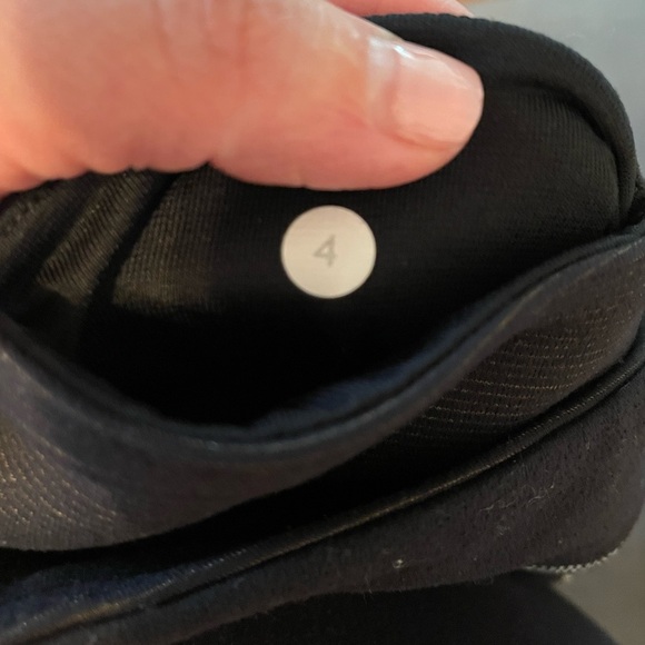 Lululemon Women’s Size 4 Black/White Leggings - Picture 5 of 5